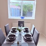 Casa vacanze Spacious 3-bed Contractor-friendly